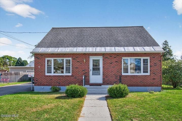 2518 Van Dyke Avenue, Rotterdam, NY