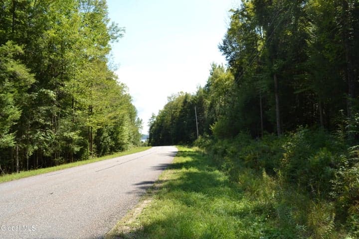9 Diamond RIdge Road, Bolton, NY