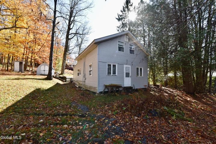 4 DELAVAN Avenue, Greenfield, NY, photo 3