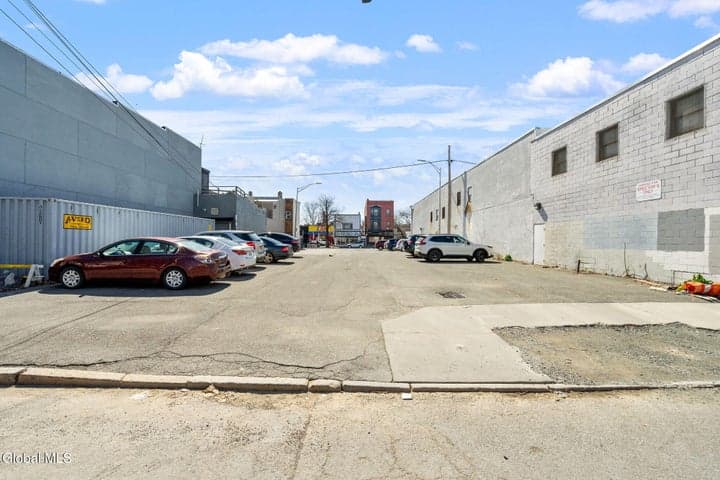 233 Central Avenue, Albany, NY, photo 5