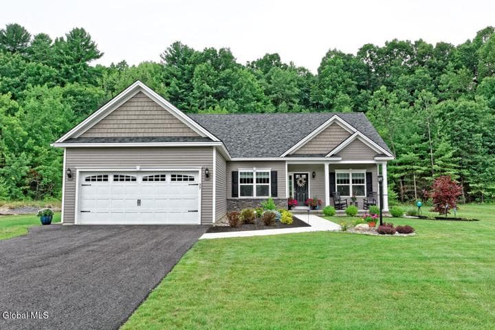 5 Dean Thomas Way, Queensbury, NY, photo 1