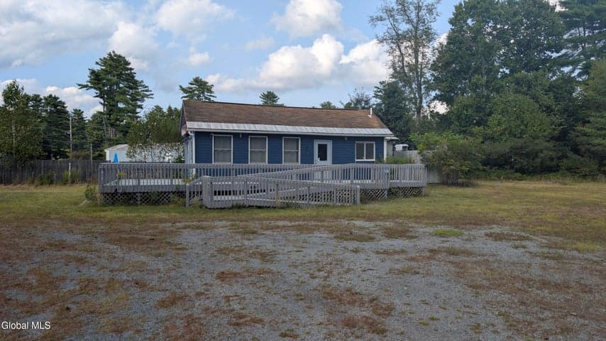 598 Lake Avenue, Lake Luzerne, NY, photo 4