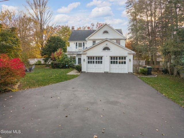 2131 Grand Boulevard, Niskayuna, NY, photo 3