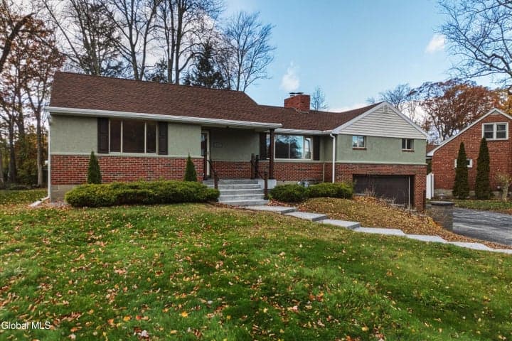 1005 Brunswick Place, Rotterdam, NY, photo 4