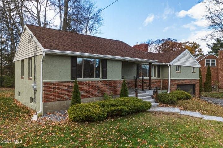 1005 Brunswick Place, Rotterdam, NY, photo 5