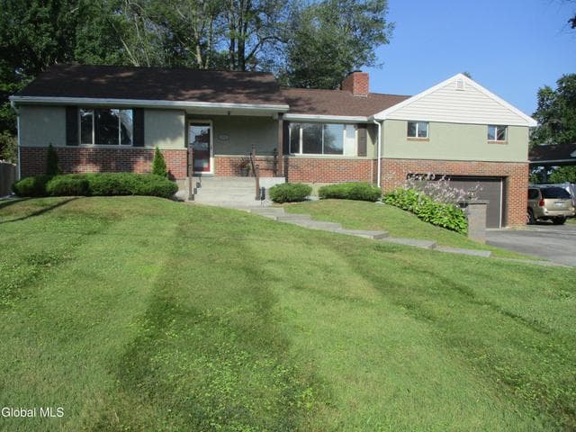 1005 Brunswick Place, Rotterdam, NY, photo 1