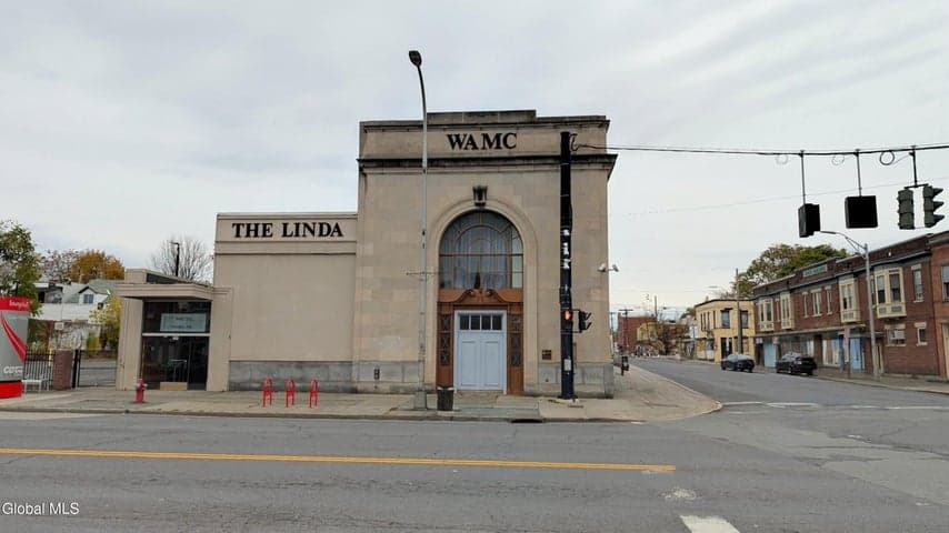 339 Central Avenue, Albany, NY, photo 2