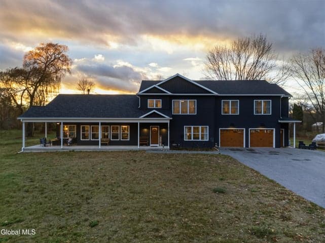 1633 W River Road, Moreau, NY, photo 2
