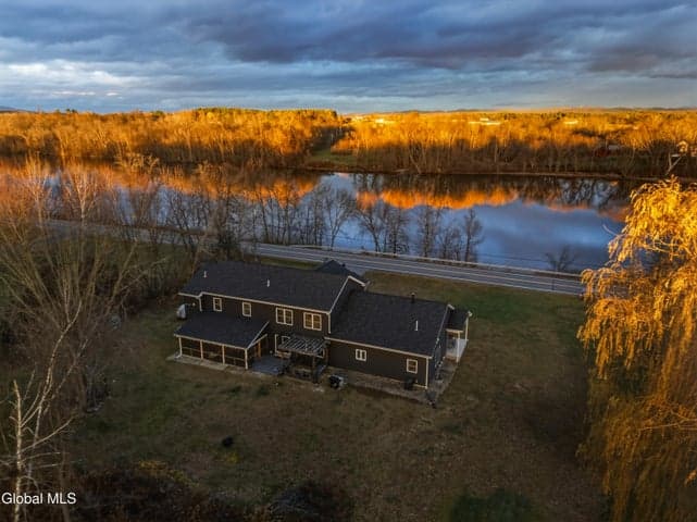1633 W River Road, Moreau, NY, photo 4