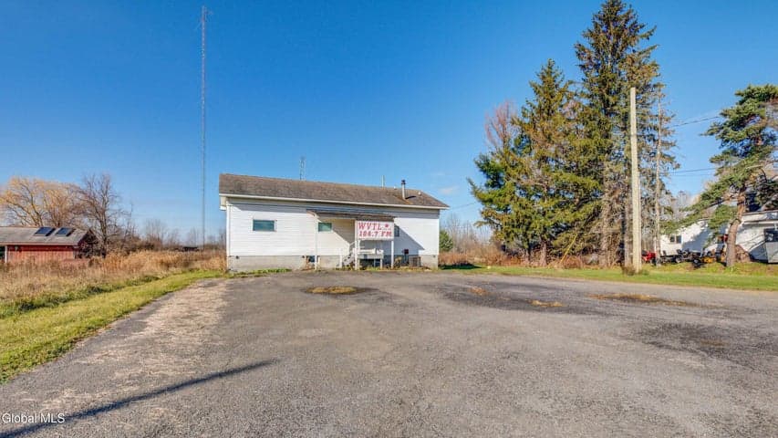 5816 NY-30, Amsterdam, NY, photo 2