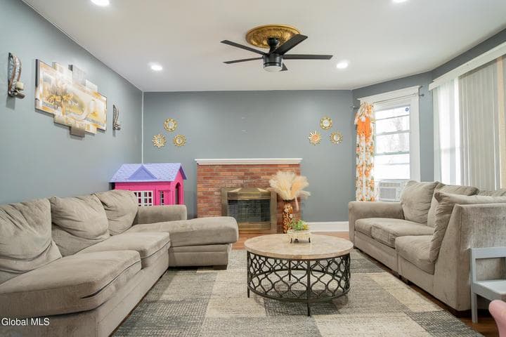 818 Bedford Road, Schenectady, NY, photo 3