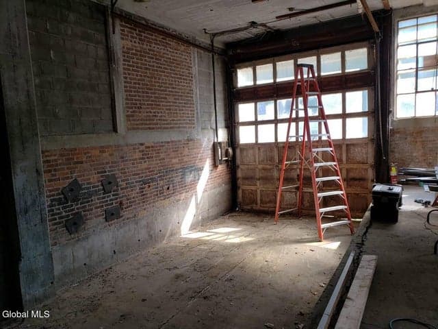 11 Edward Street, Amsterdam, NY, photo 5