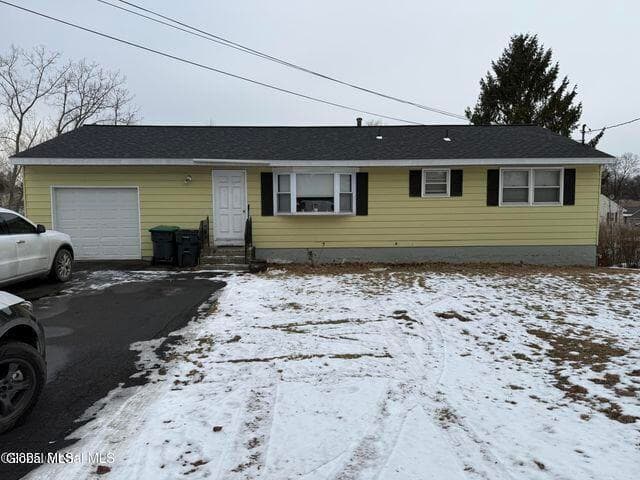 58 Fiddlers Lane, Latham, NY, photo 1