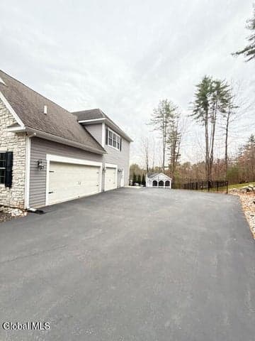 21 Veranda Lane, Queensbury, NY, photo 2
