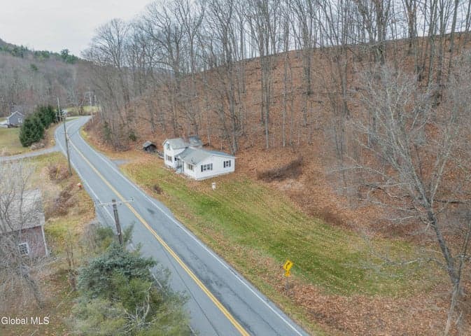 403 Ash Grove Road, White Creek, NY, photo 3