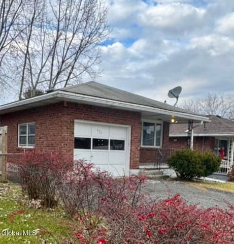 407 Ontario Street, Albany, NY, photo 3