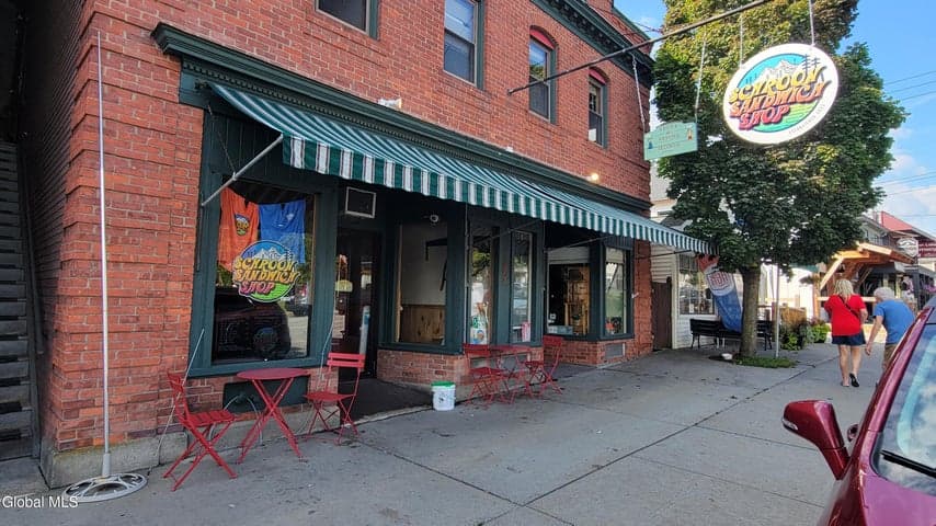1073 US-9, Schroon, NY, photo 1