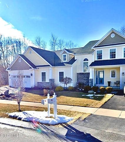 63 Lancaster Court, Ballston, NY, photo 3