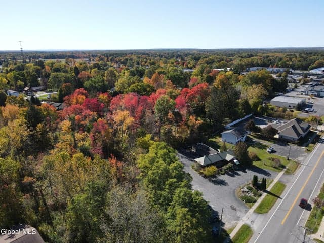 232 Washington Street, Saratoga Springs, NY, photo 2