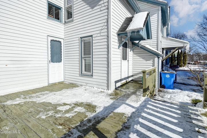 21 Willow Street, Gloversville, NY, photo 4