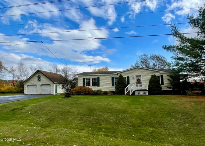 492 New York 22, Ticonderoga, NY, photo 1