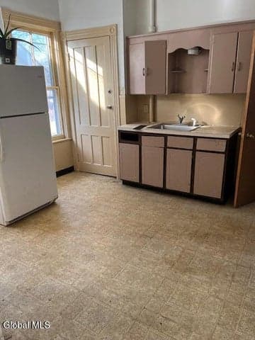102 DeGraff Street, Schenectady, NY, photo 3