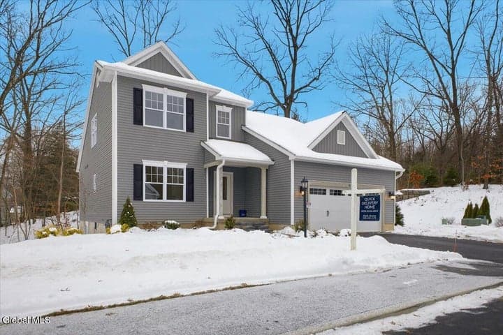 14 Wellington Court, Clifton Park, NY, photo 3