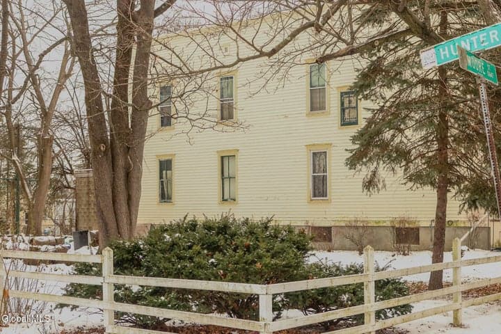 5 Moore Street, Albany, NY, photo 3