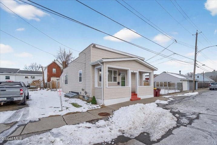 25 Corning Street, Colonie, NY, photo 5