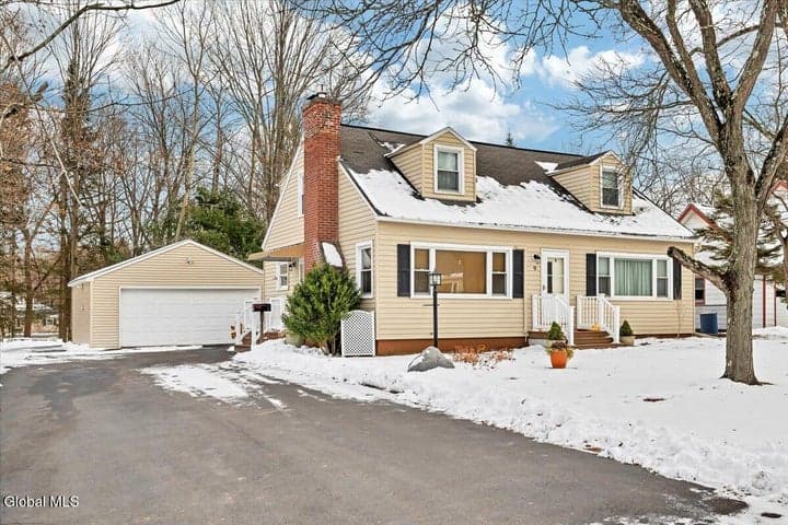 9 Kevin Lane, Schodack, NY, photo 1