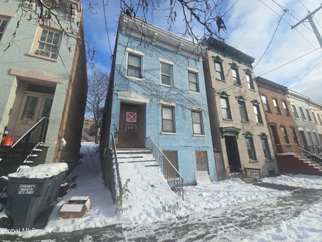 147 Clinton Avenue, Albany, NY, photo 1