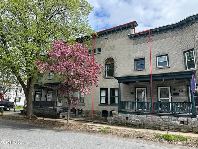 19 E Notre Dame Street, Glens Falls, NY, photo 2
