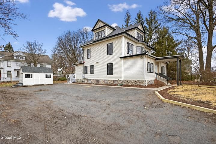 901 Bedford Road, Schenectady, NY, photo 3