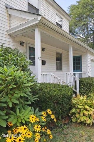 42 King Street, Warrensburg, NY, photo 3