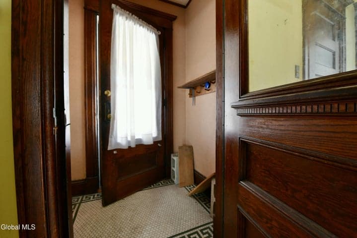 1024 Glenwood Boulevard, Schenectady, NY, photo 4