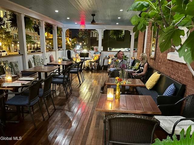 1 York Street, Saratoga Springs, NY, photo 4