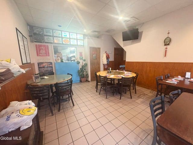 68 Central Avenue, Albany, NY, photo 2