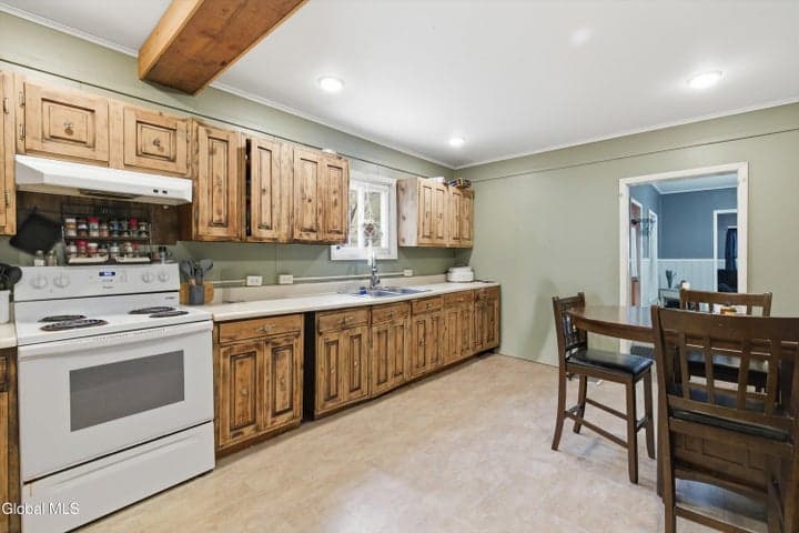 19 Kenworthy Avenue, Glens Falls, NY, photo 5