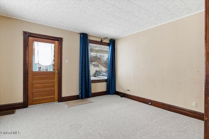 28 Prospect Street, Fort Edward, NY, photo 3