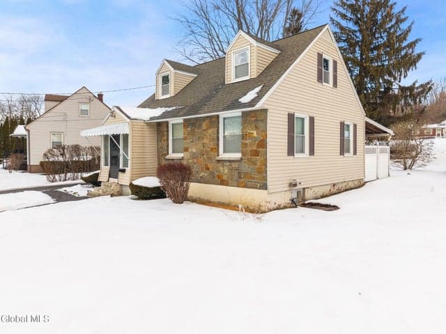 4 Woodrow Road, Amsterdam, NY, photo 3