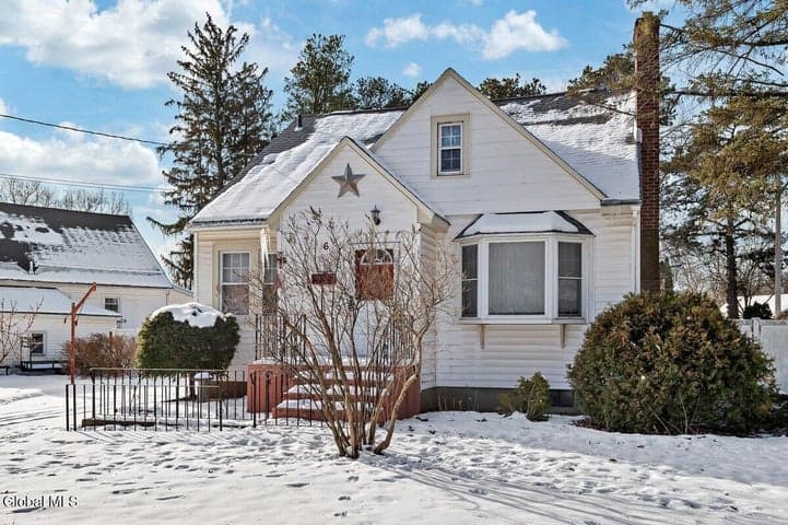 6 Mayflower Drive, Schenectady, NY, photo 2
