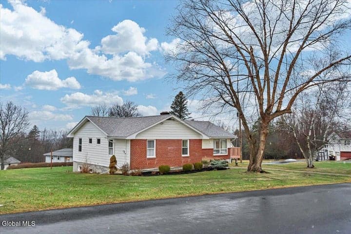 144 Horizon View Drive, East Greenbush, NY, photo 2