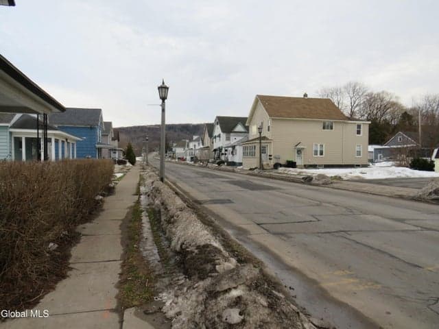 309 Railroad Street, Frankfort, NY, photo 4