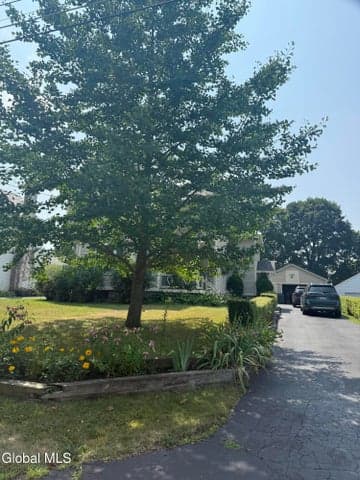 16 Carillon Road, Ticonderoga, NY, photo 2
