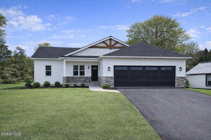 28 Holden Avenue, Queensbury, NY, photo 1