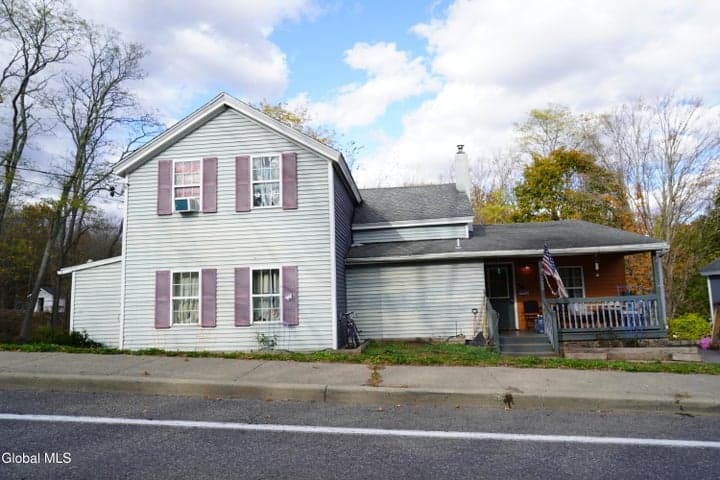 552 Mountain Avenue, Cairo, NY, photo 2
