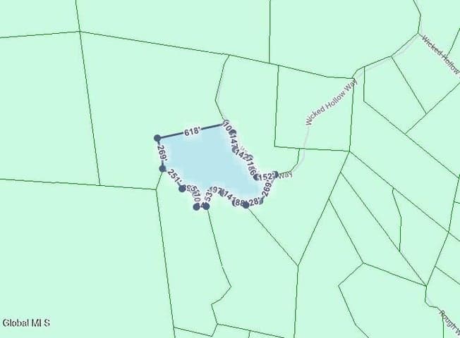 L1 County Route 18 Off, Hampton, NY