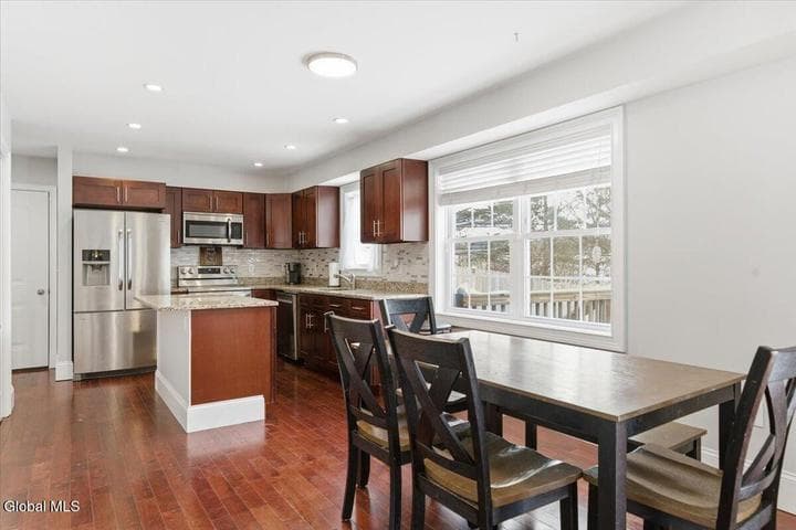 61 Plank Road, Halfmoon, NY, photo 2