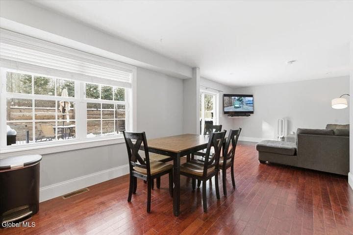 61 Plank Road, Halfmoon, NY, photo 3