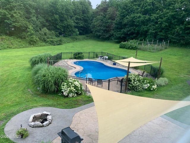 128 Abbey Road, Poestenkill, NY, photo 3